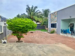 5bdrm House in Weija for sale