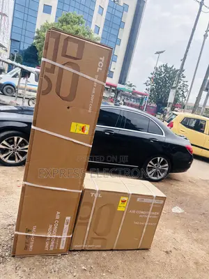 TCL 2.5hp Split Inverter White.