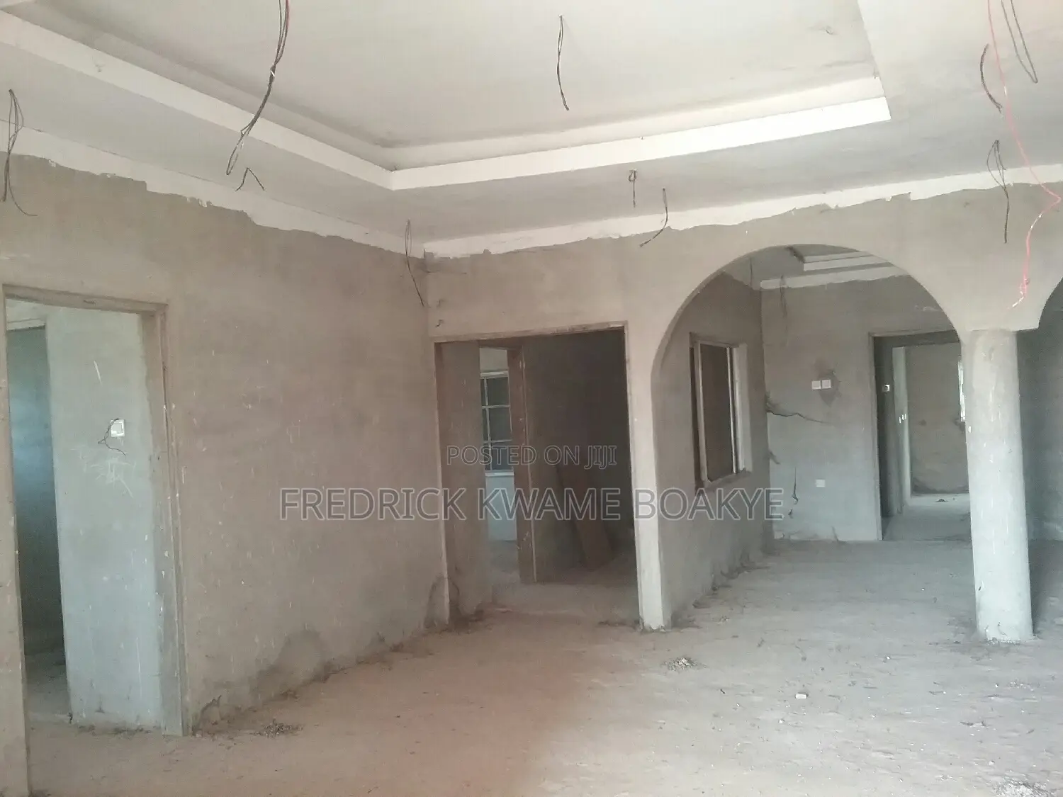 10bdrm House in Brother K Estate, Kumasi Metropolitan for rent