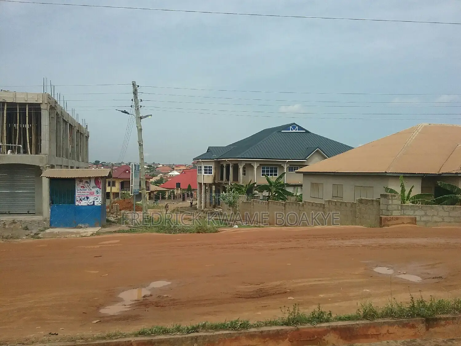 10bdrm House in Brother K Estate, Kumasi Metropolitan for rent