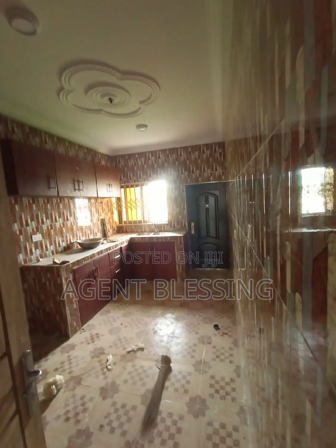 3bdrm Apartment in Gbetsile Samco, Tema Metropolitan for rent
