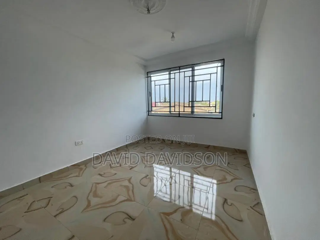 2bdrm Apartment in Executive 2 Bedroom, Tema Metropolitan for rent