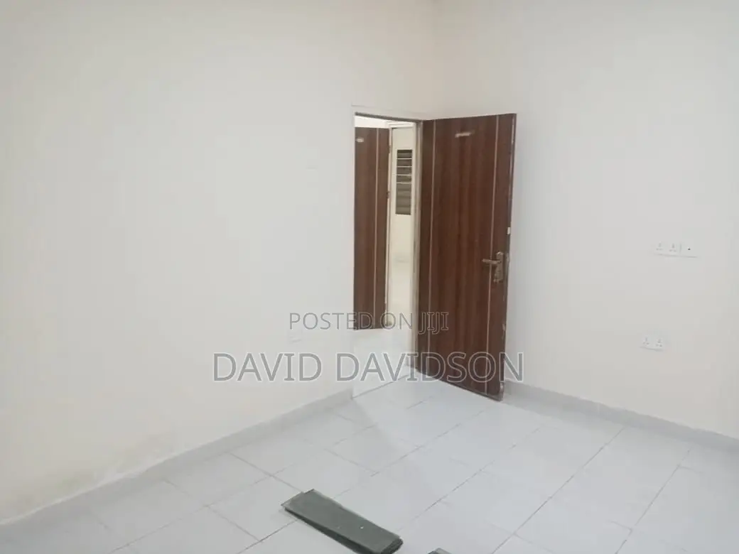 2bdrm Mansion in Executive 2 Bedroom, Tema Metropolitan for rent