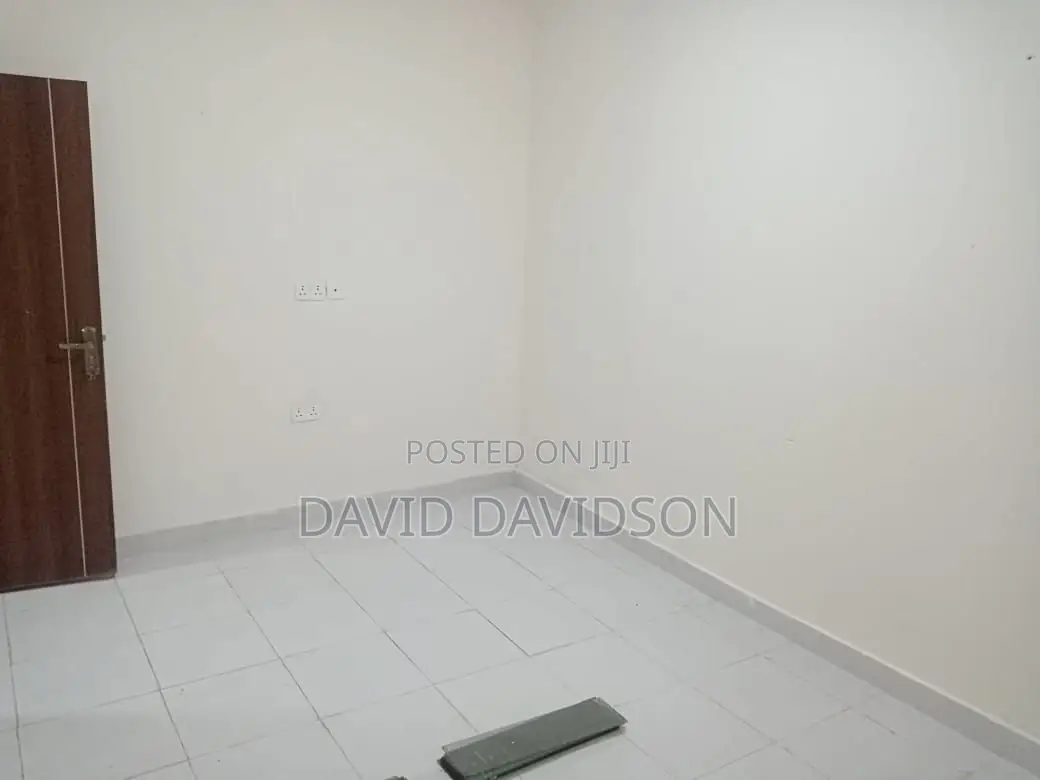 2bdrm Mansion in Executive 2 Bedroom, Tema Metropolitan for rent