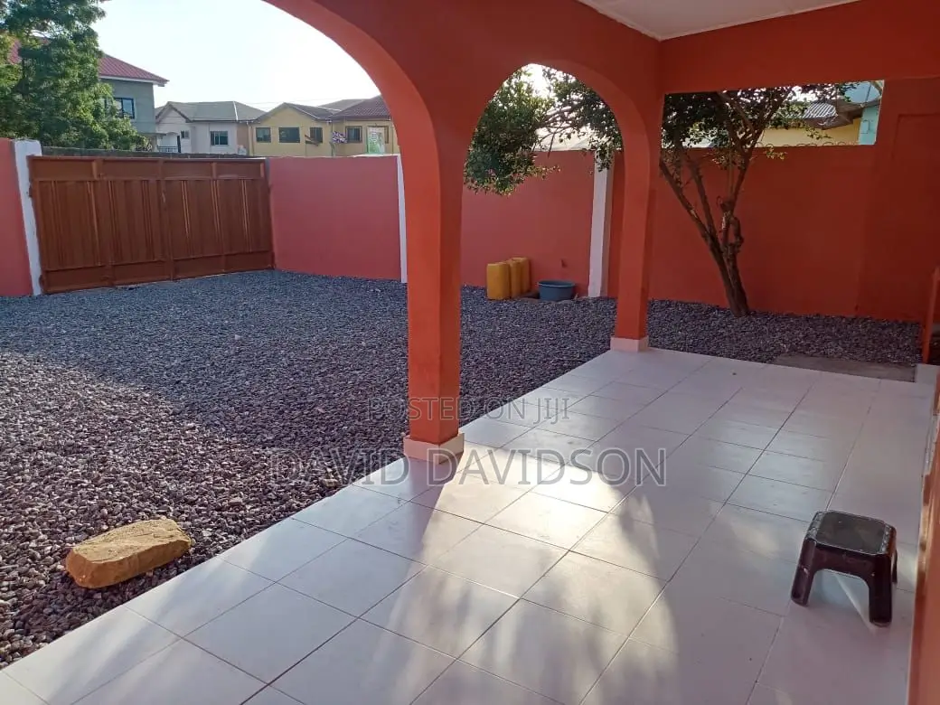 2bdrm Mansion in Executive 2 Bedroom, Tema Metropolitan for rent