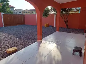 2bdrm Mansion in Executive 2 Bedroom, Tema Metropolitan for rent