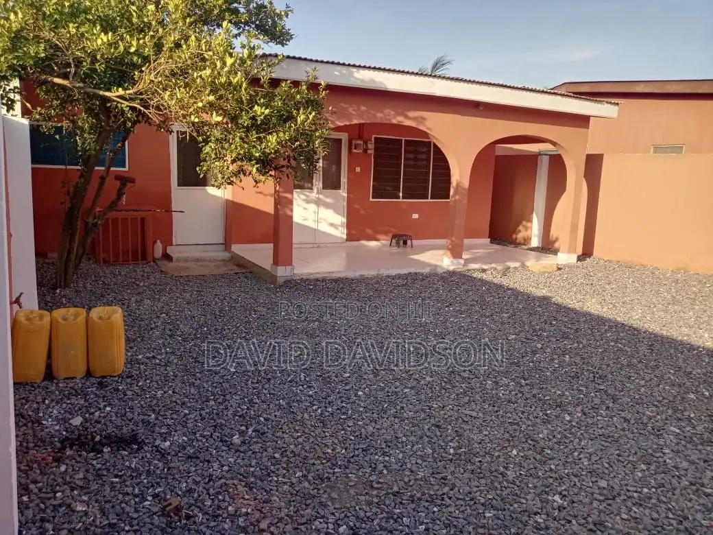 2bdrm Mansion in Executive 2 Bedroom, Tema Metropolitan for rent