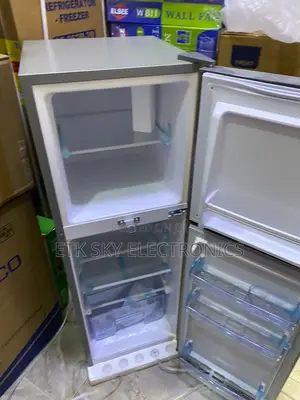 Mesmerizing Pearl 138liters Top Freezer Fridge
