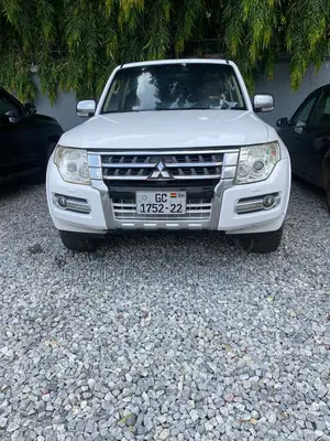 Car for Rent Pajero 4x4 for Rentals