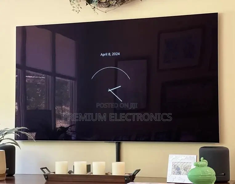 OLED G3 | Hangs Like a Picture, LG 83" Smart UHD OLED83G3