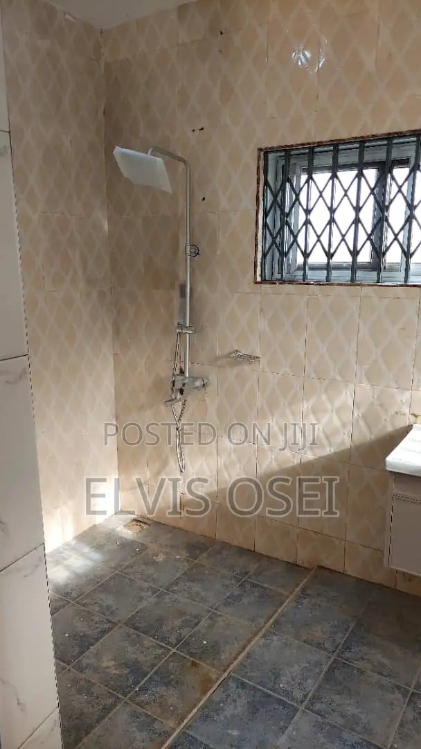 2bdrm Apartment in Tetegu Weija, Accra Metropolitan for rent