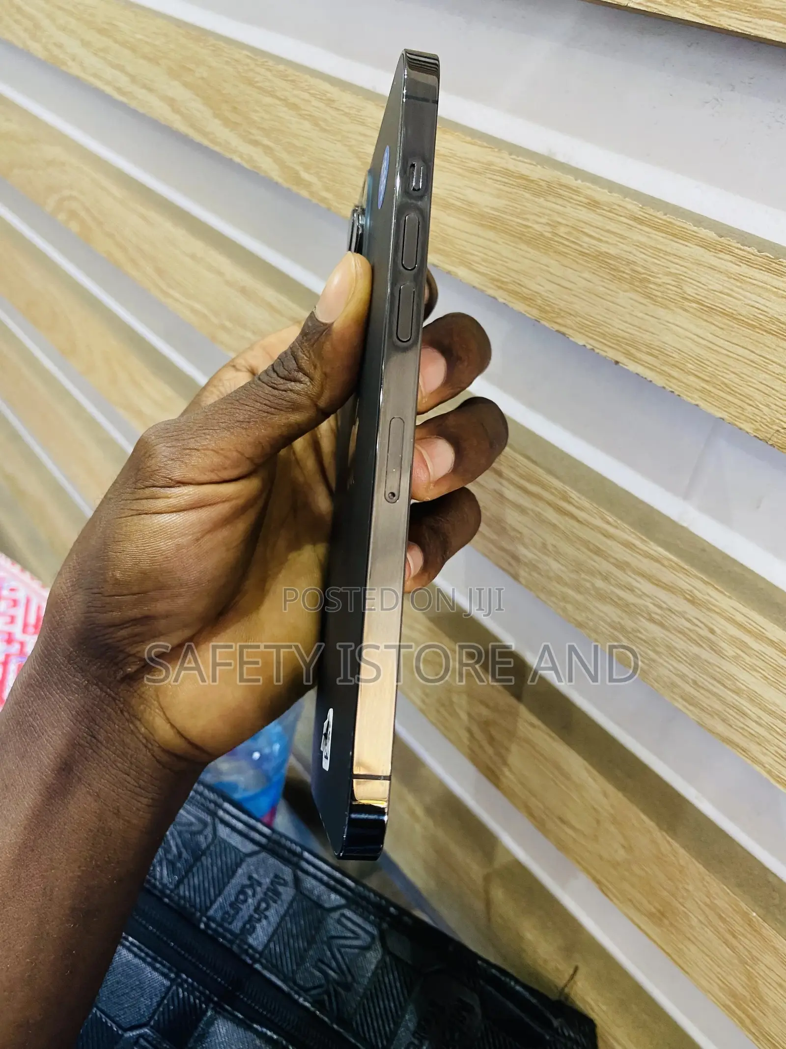 New Apple iPhone 12 Pro Max 256 GB Gray