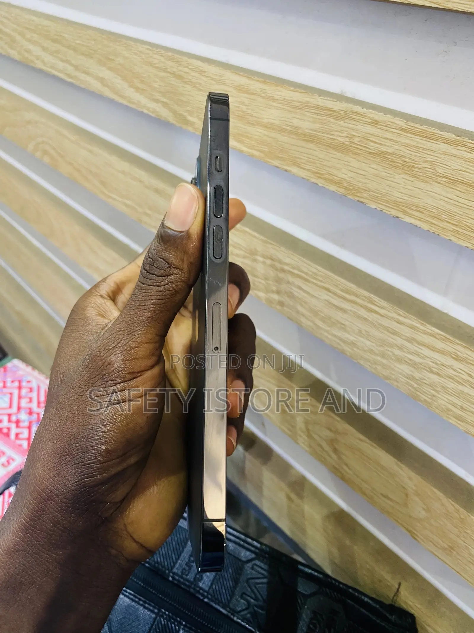 New Apple iPhone 12 Pro Max 256 GB Black