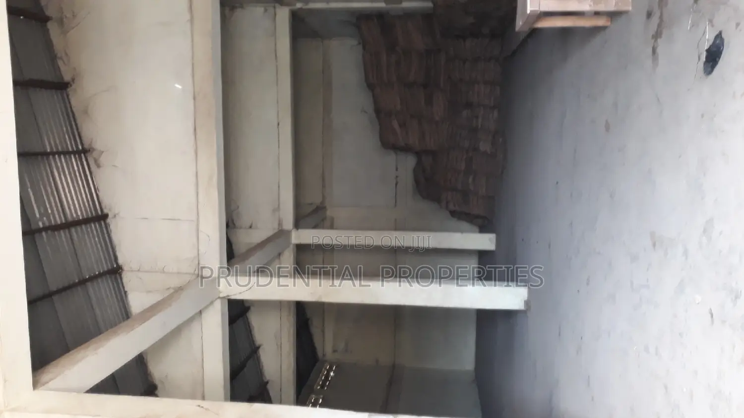 Warehouse for Rent at Alajo