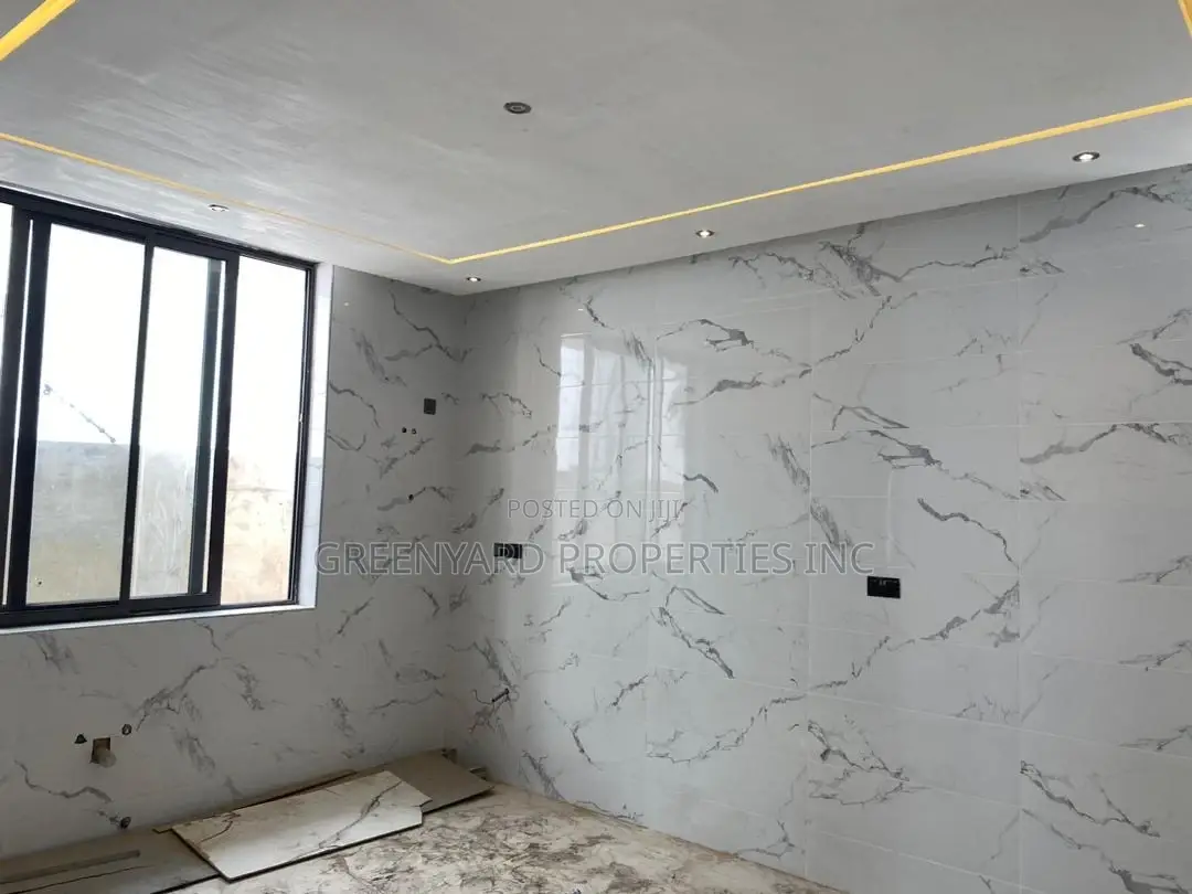 4bdrm House in Ashaley Botwe for sale