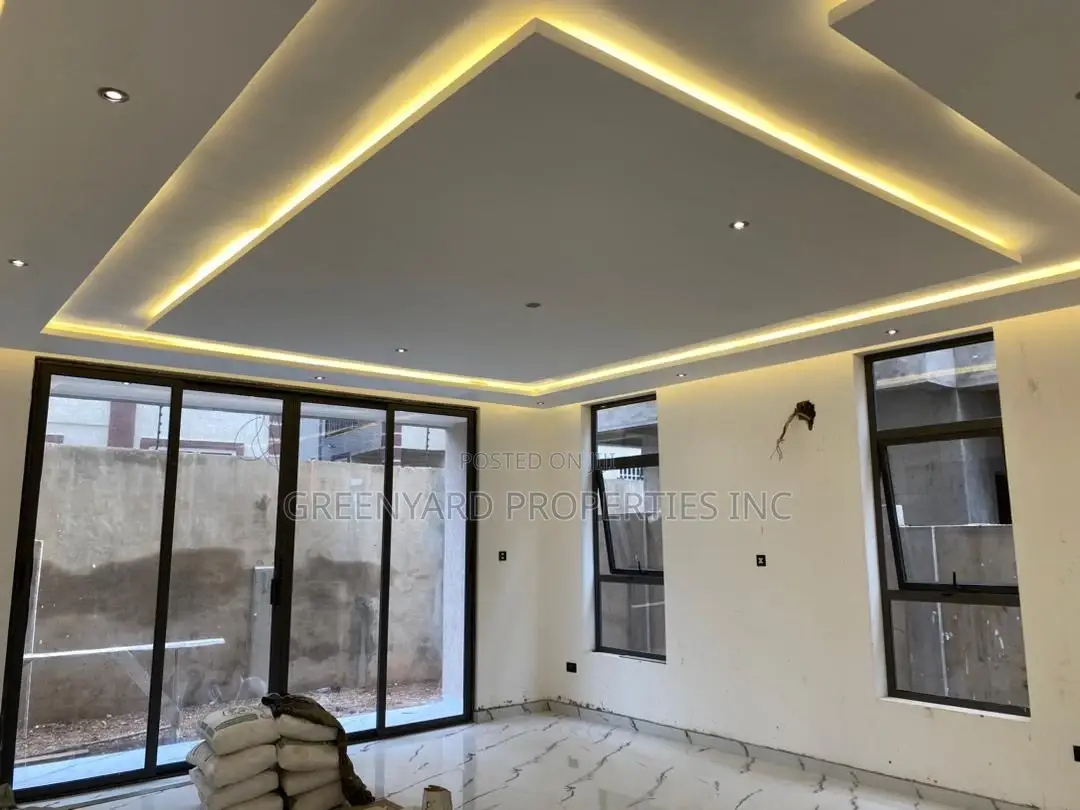 4bdrm House in Ashaley Botwe for sale