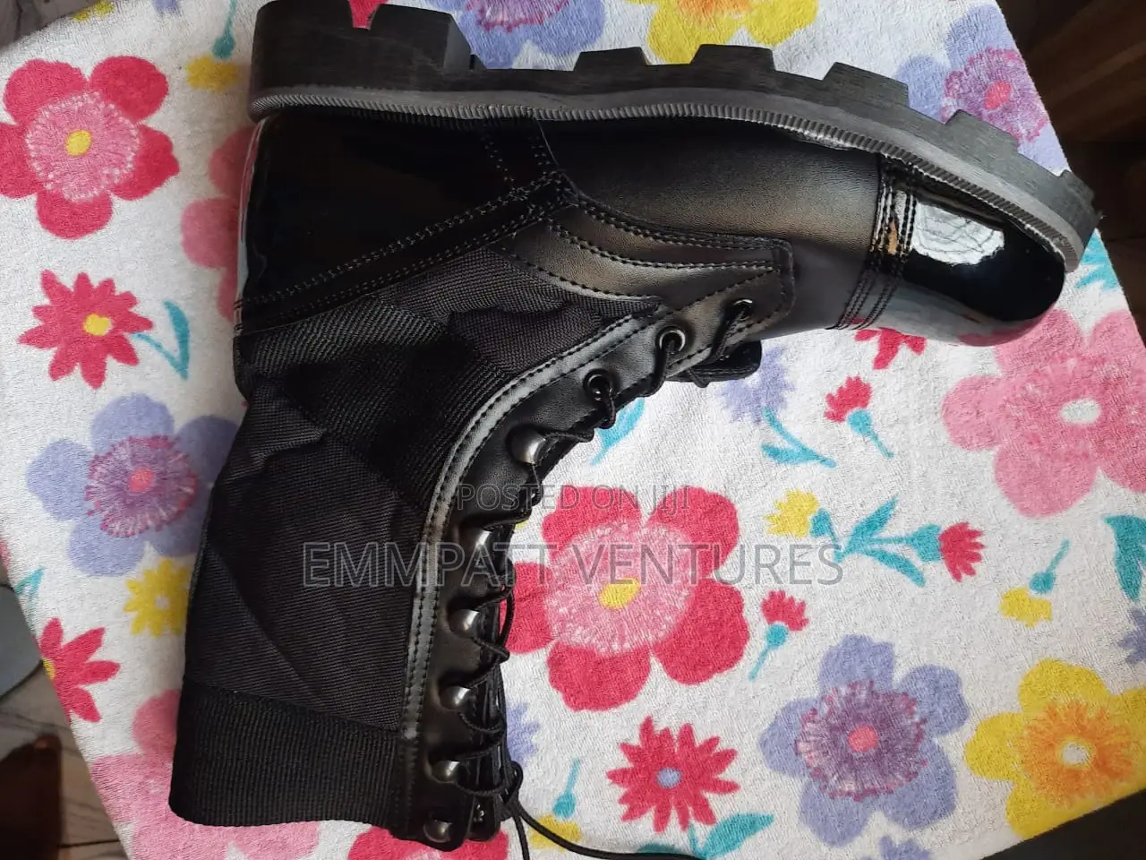 Black Mirror Boots
