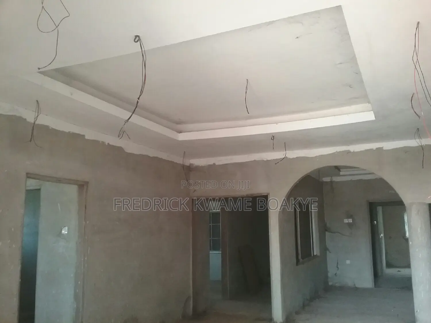 10bdrm House in Brother K Estate, Kumasi Metropolitan for rent