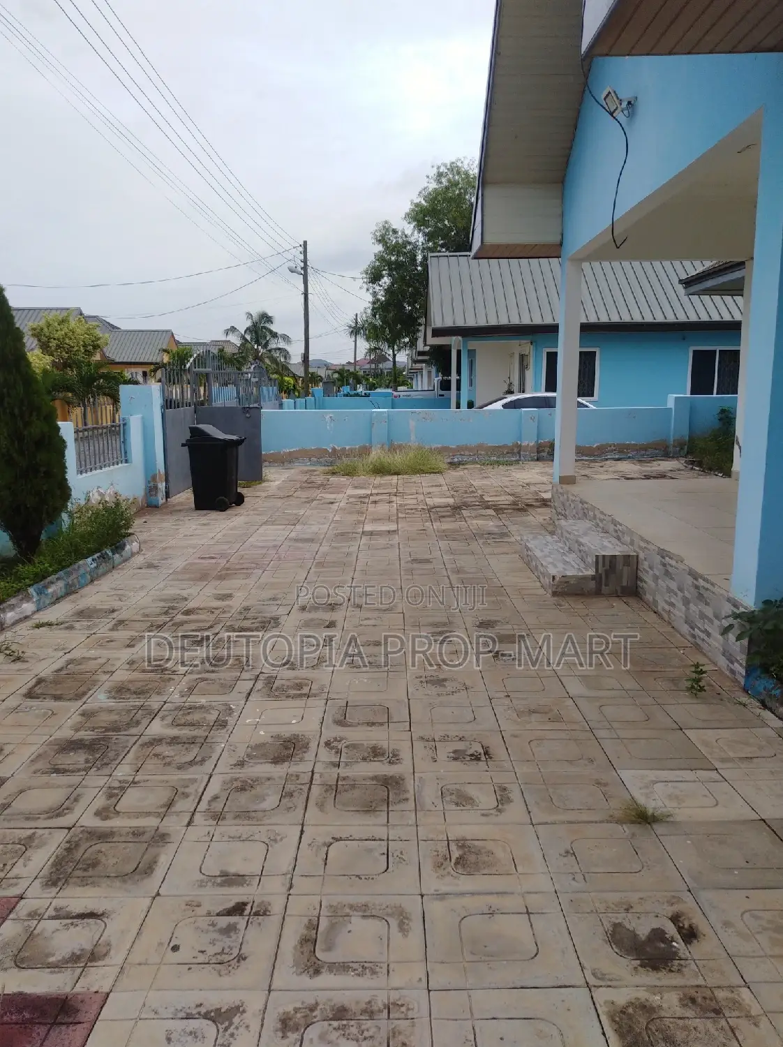 3bdrm House in Hfc, Tema Metropolitan for rent