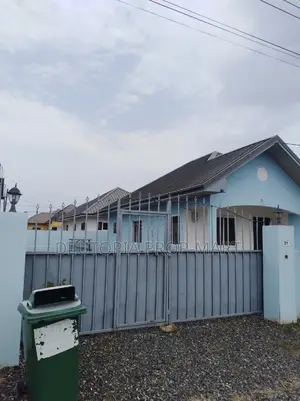3bdrm House in Hfc, Tema Metropolitan for rent