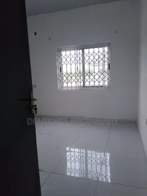 3bdrm House in Hfc, Tema Metropolitan for rent