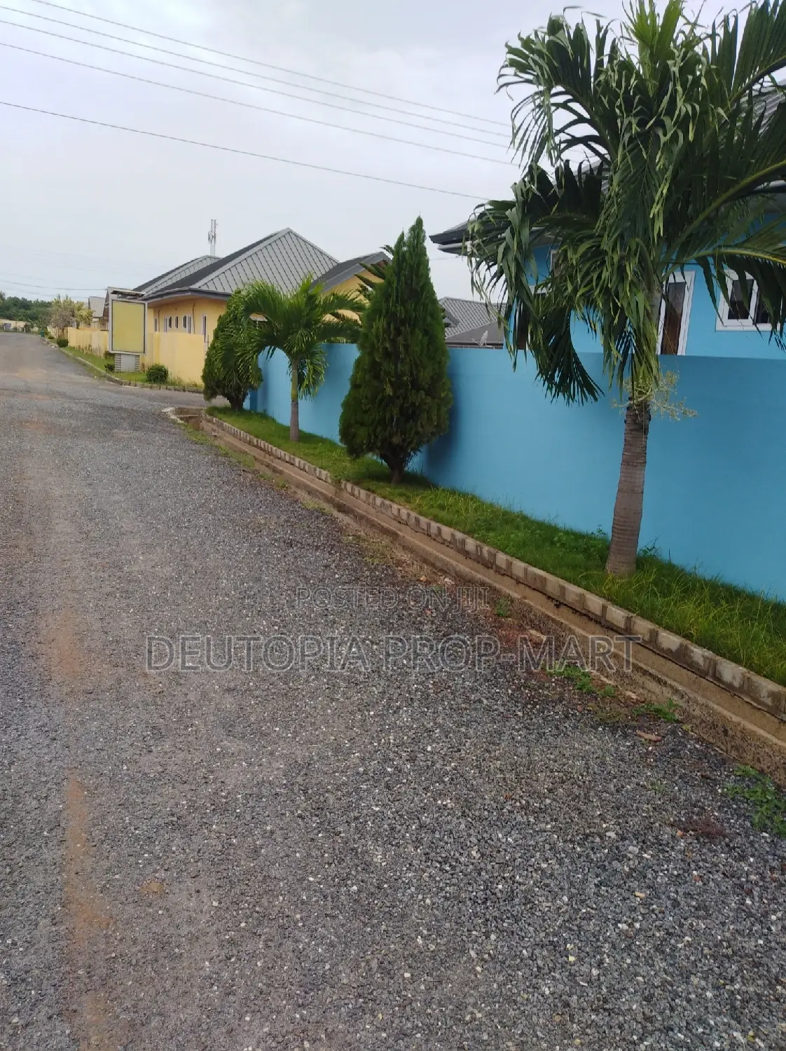 3bdrm House in Hfc, Tema Metropolitan for rent
