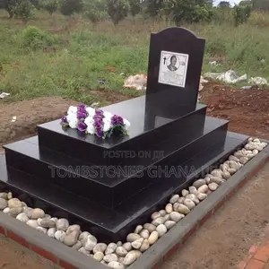 Three Steps Granite Tombstone With Stone