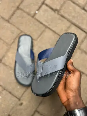 Ash Chunk (Berk Down) Slippers