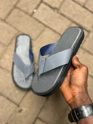 Ash Chunk (Berk Down) Slippers