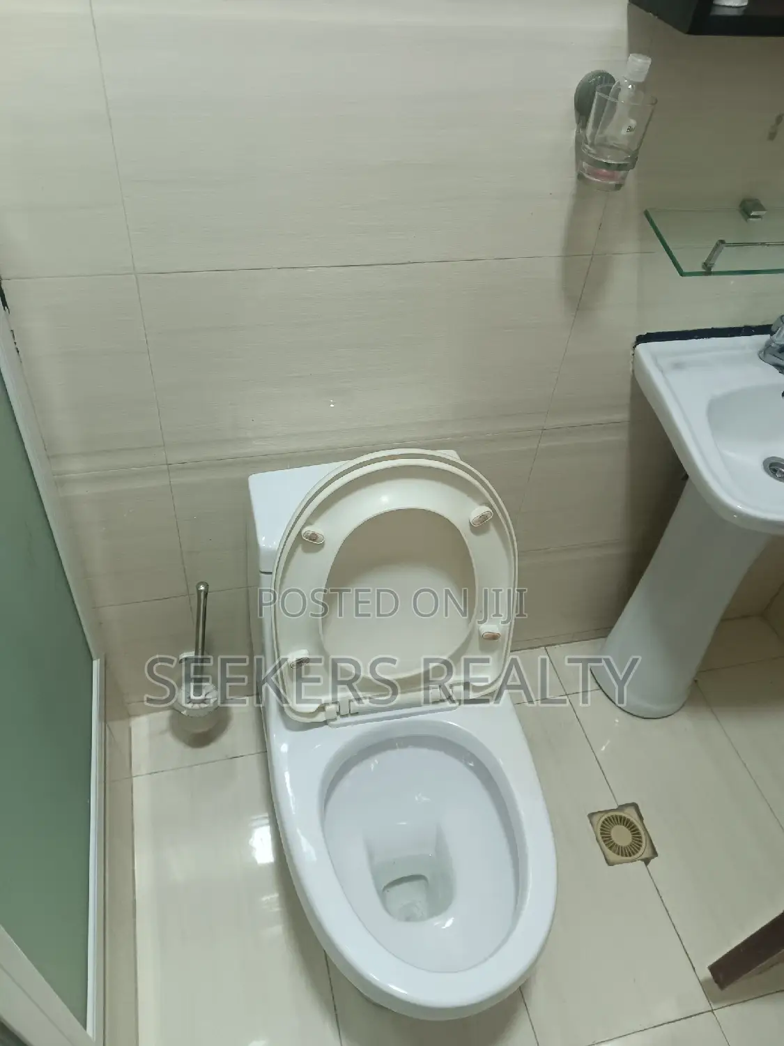 Furnished 2bdrm Apartment in Seekers Realty, Osu for rent