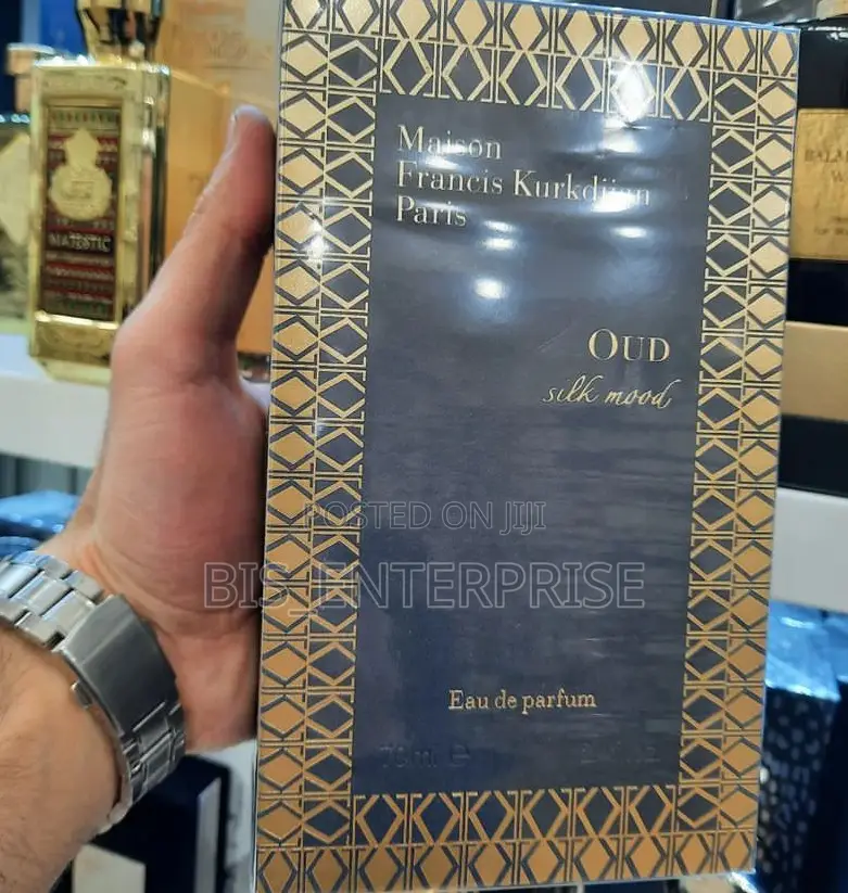 OUD SILK MOOD (Maison Francis Kurkdjian Paris)