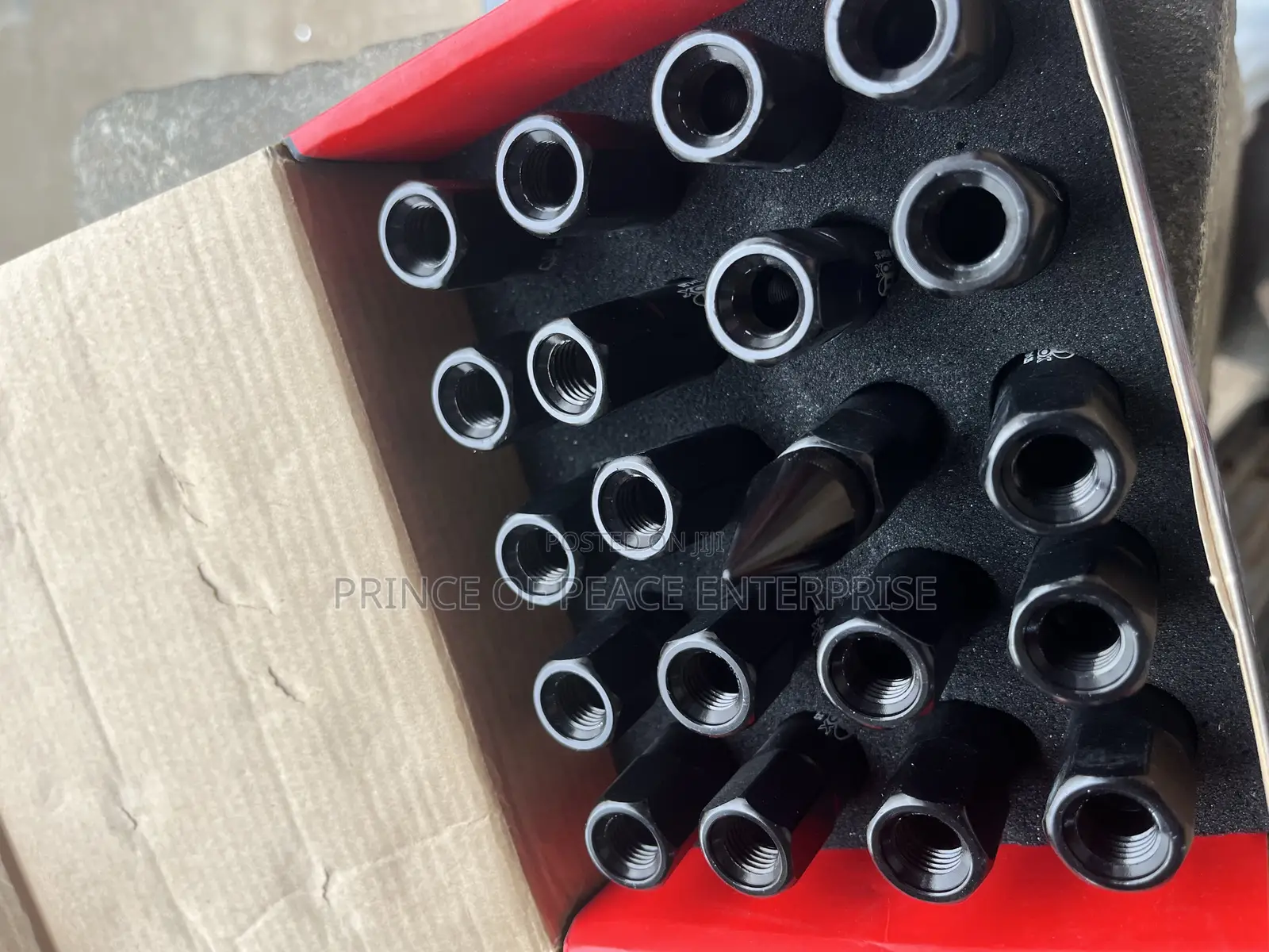 Universal Wheel Nut for Salon Cars 19 Small Hole
