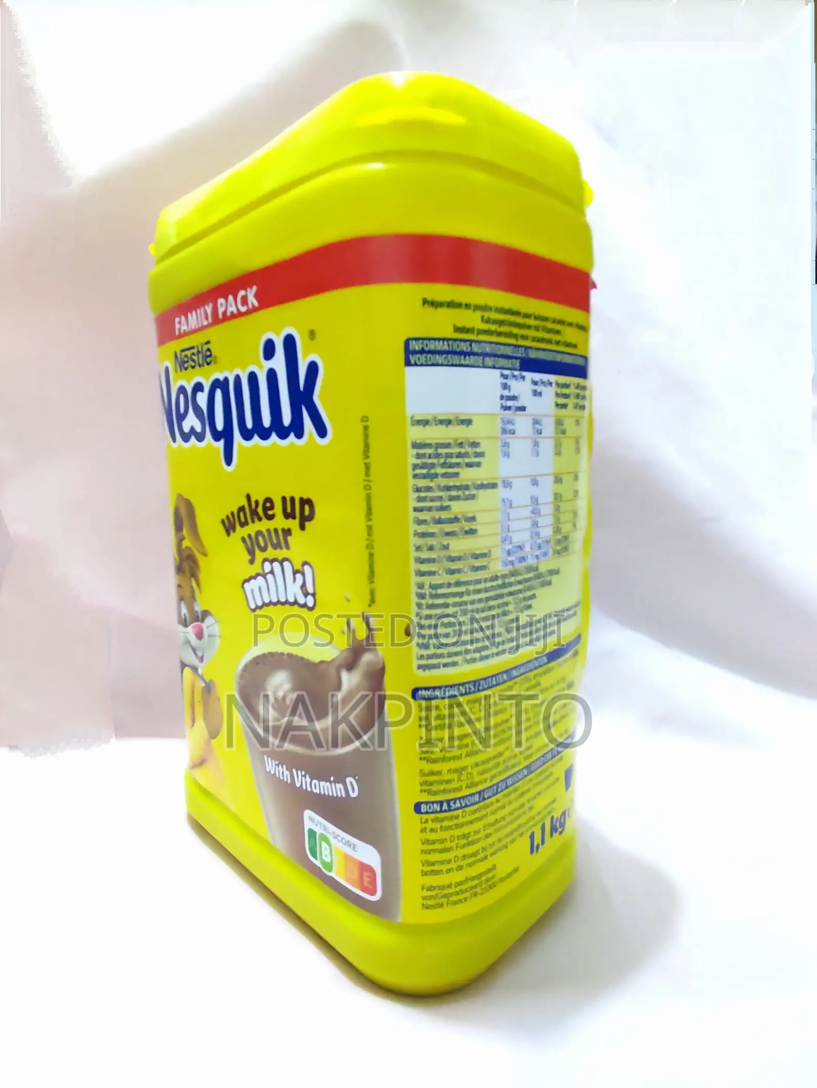 Nestle Nesquick Chocolate Powder. Cocoa Powder (1.1kg)