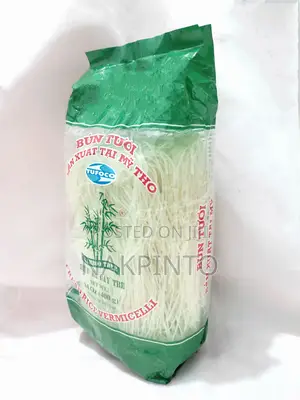 Fresh Rice Vermicelli. Rice Noodles