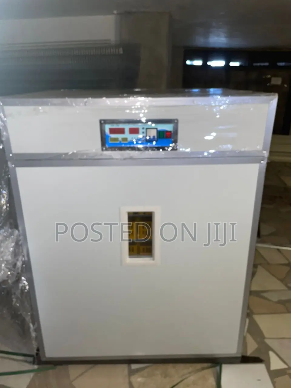 1056 Egg Capacity Incubator Imported