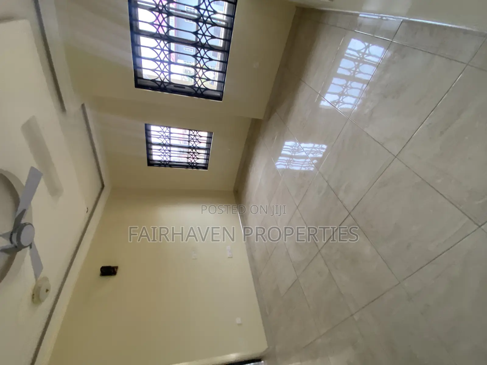 4bdrm House in Tseaddo, Airport Residential Area for rent