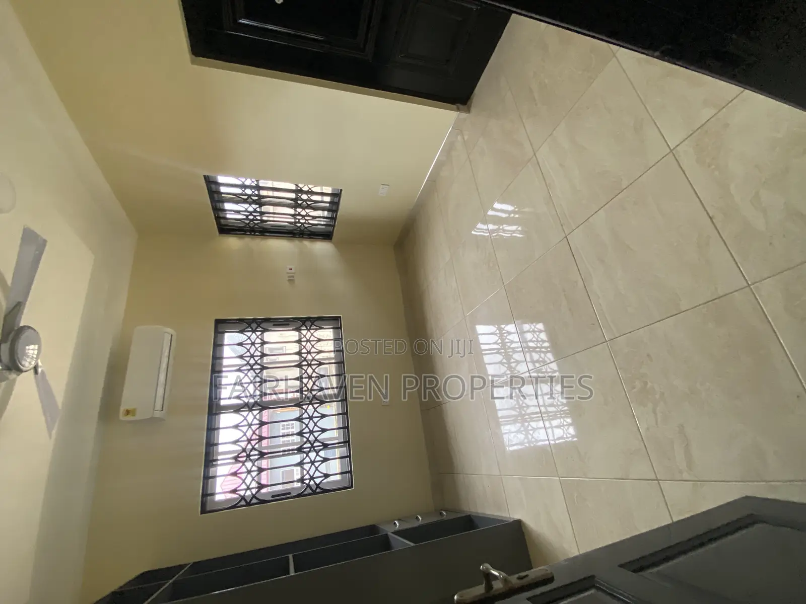 4bdrm House in Tseaddo, Airport Residential Area for rent