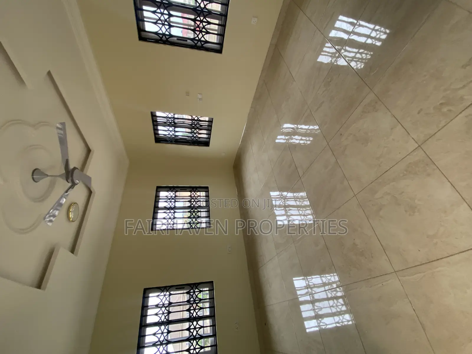4bdrm House in Tseaddo, Airport Residential Area for rent