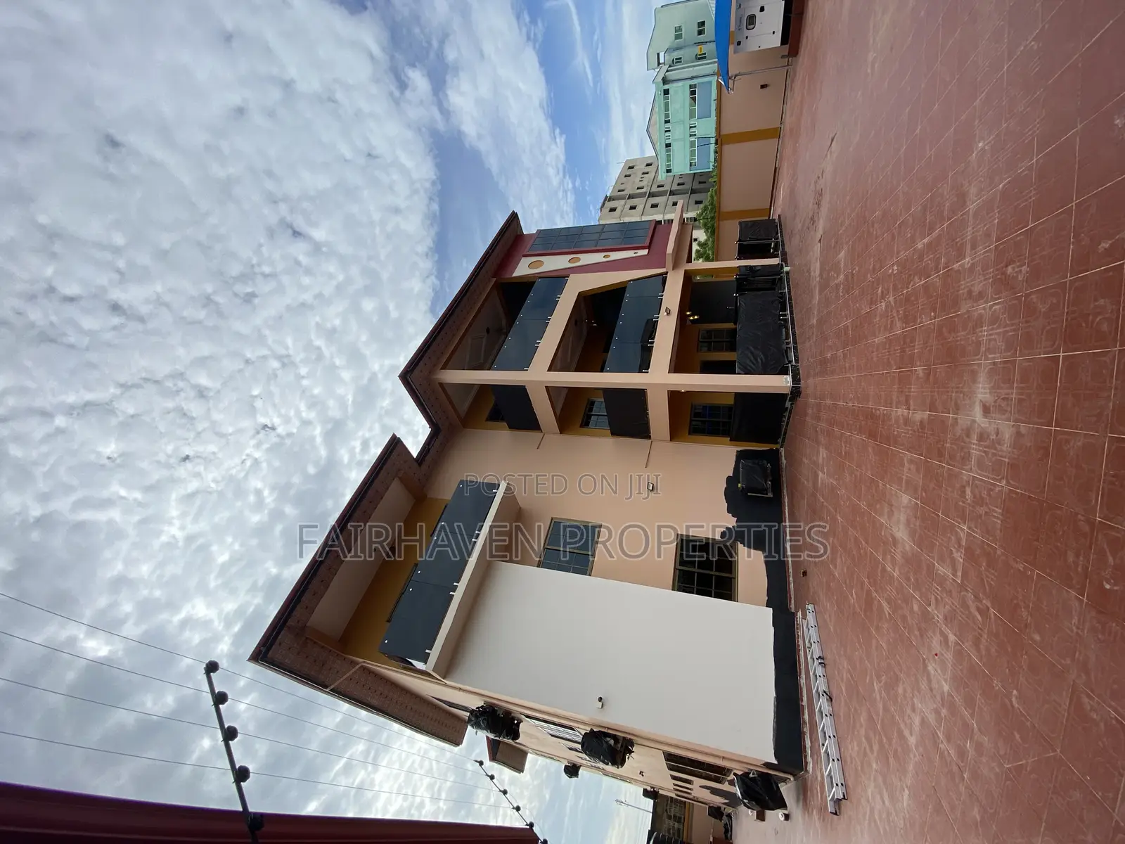 4bdrm Apartment in Tseaddo, Airport Residential Area for rent
