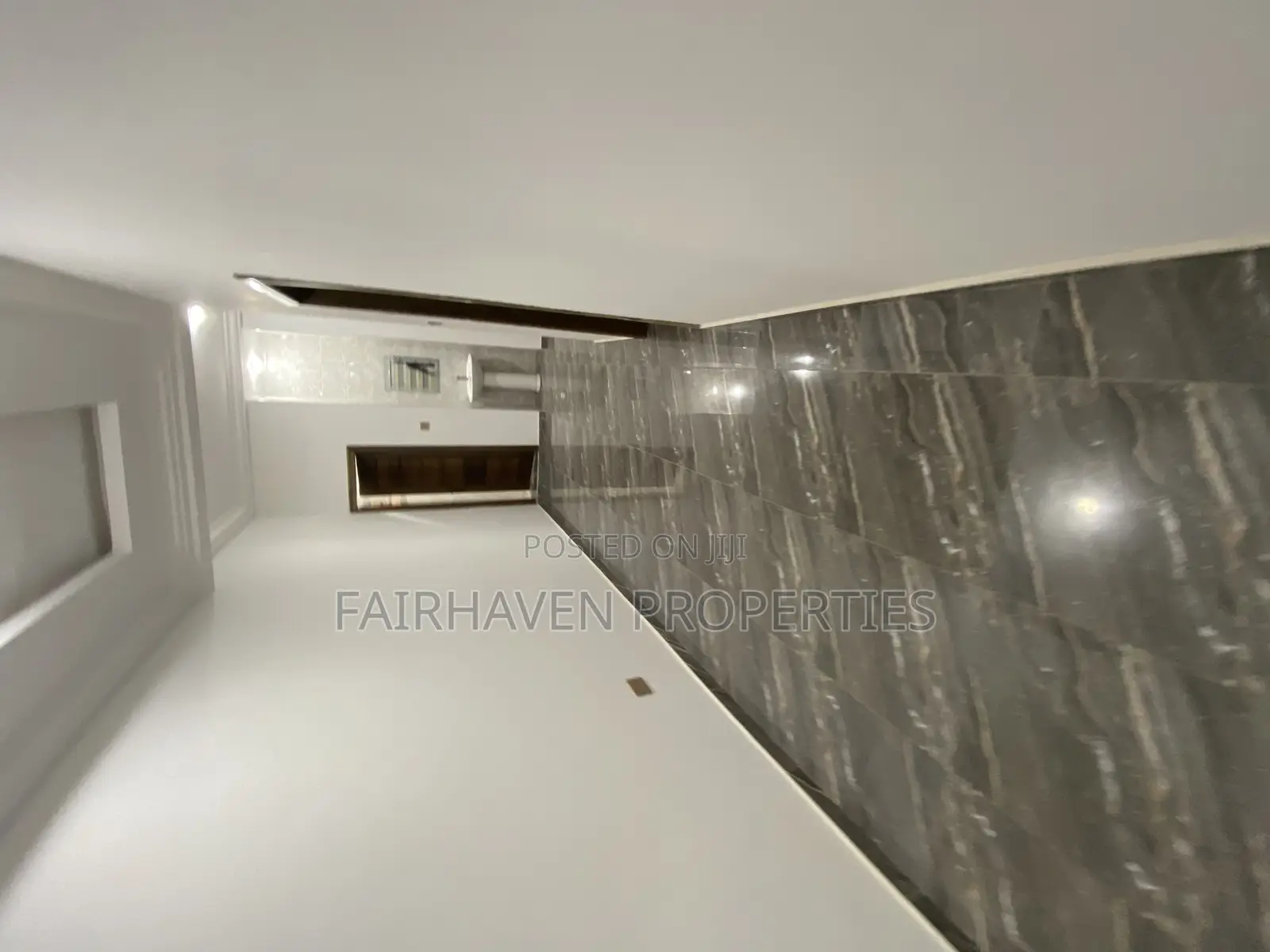4bdrm Apartment in Tseaddo, Airport Residential Area for rent