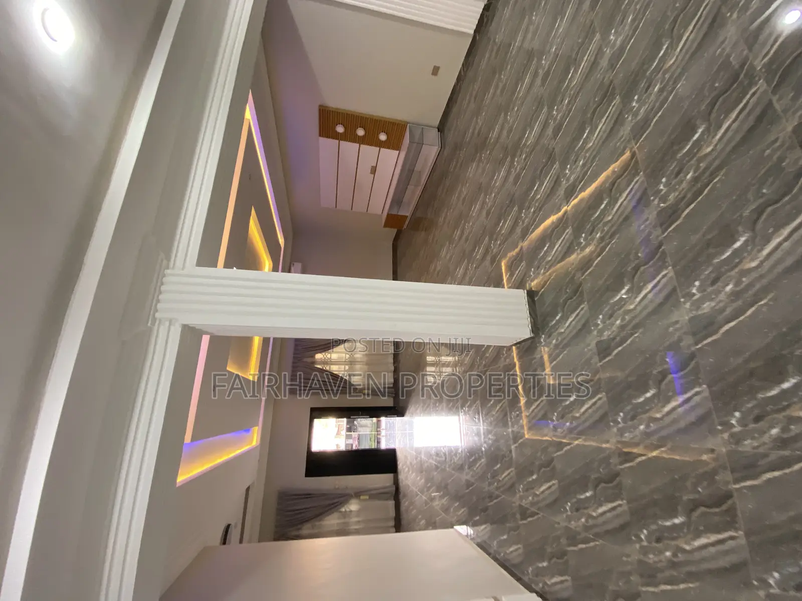 4bdrm Apartment in Tseaddo, Airport Residential Area for rent