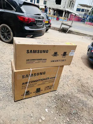 Inverter White Samsung 2.5hp R410 Gas Air Conditioner.