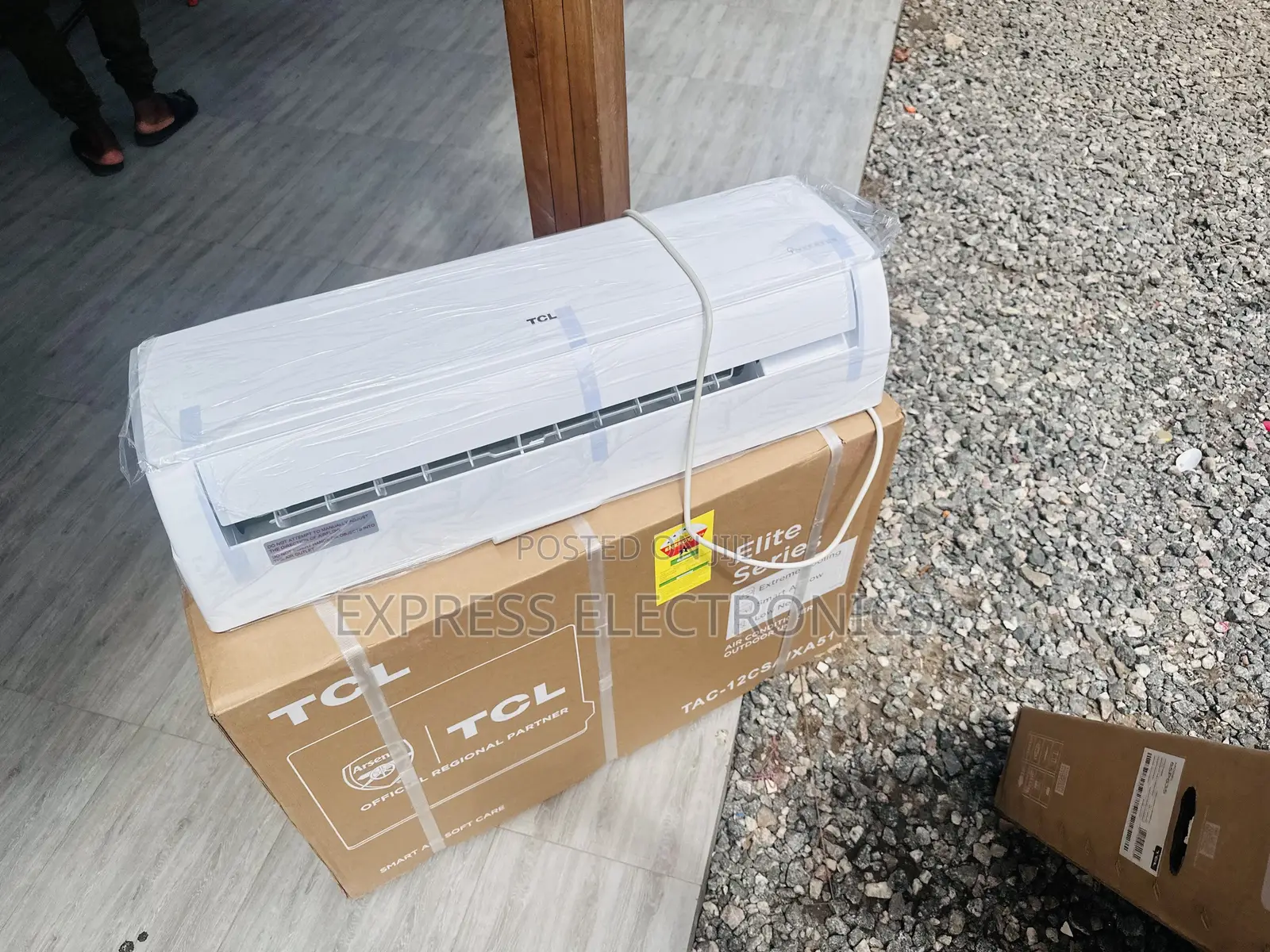 2.5hp Split R410 Gas TCL. AVAILABLE.