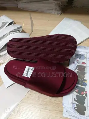 Y-3 Slippers