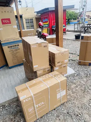 R410 Gas Split TCL 2.5hp Brand — New.