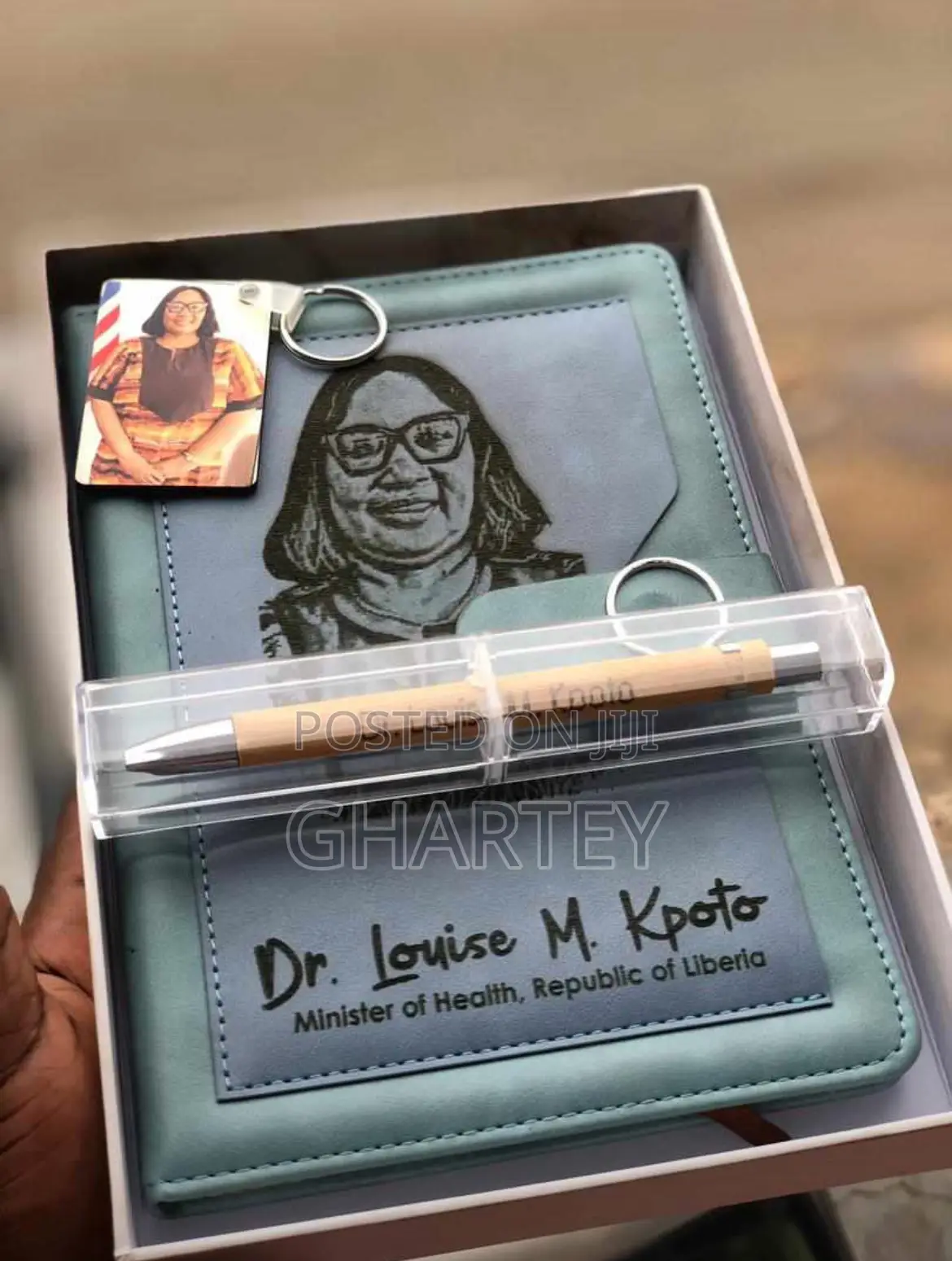 Customized Small Gift Set