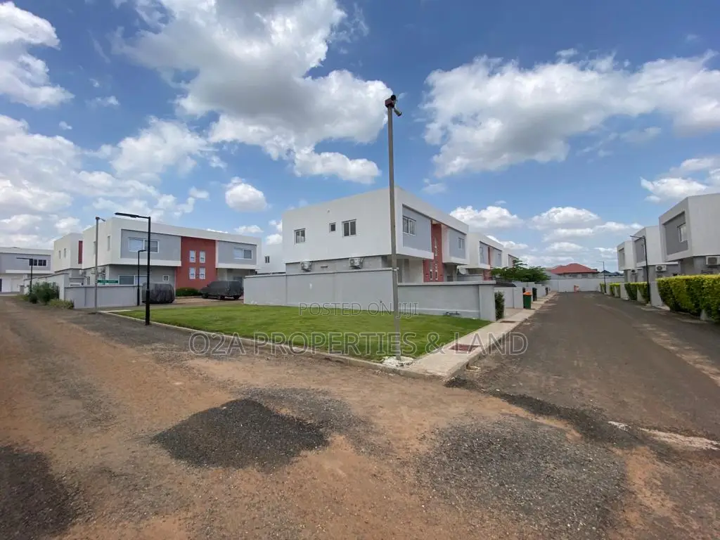 3bdrm House in Tema Community 25, Sakumono for rent in Sakumono