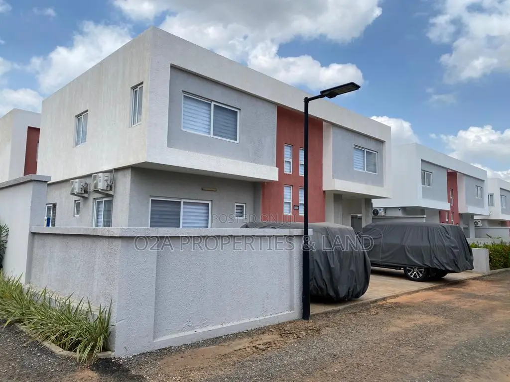 3bdrm House in Tema Community 25, Sakumono for rent in Sakumono