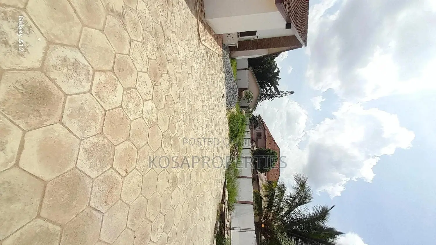 4bdrm House in Adjiringanor, Adjiriganor for rent