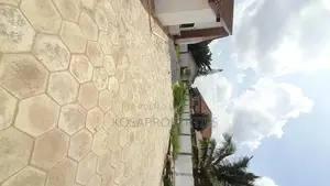 4bdrm House in Adjiringanor, Adjiriganor for rent